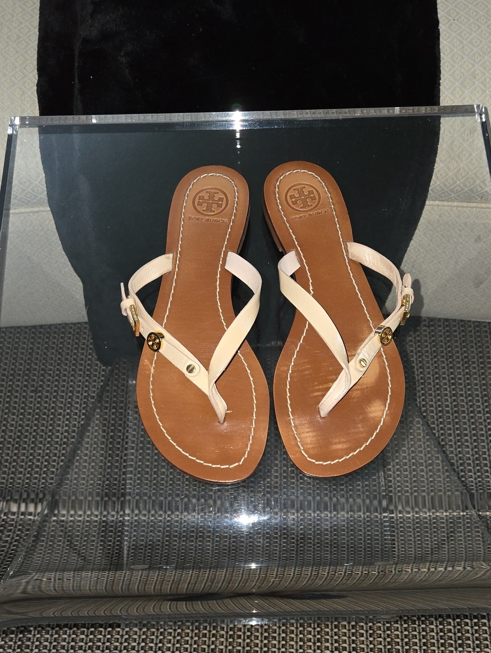 Tory Burch Beige Leather Thong Sandals with Gold Logo